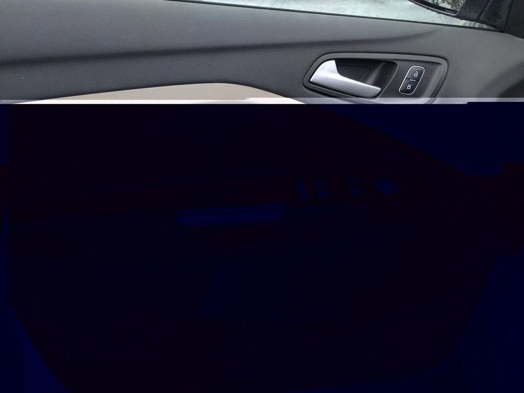 Certified 2019 Ford Escape SE image 11