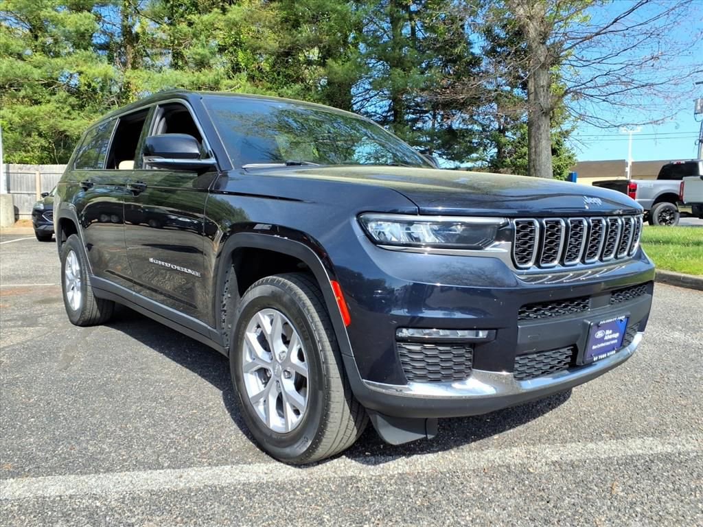 Used 2023 Jeep Grand Cherokee L Limited AWD/4WD image 1