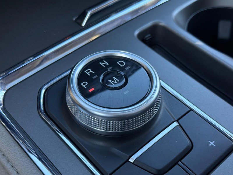 Certified 2021 Ford Expedition Max XLT image 24