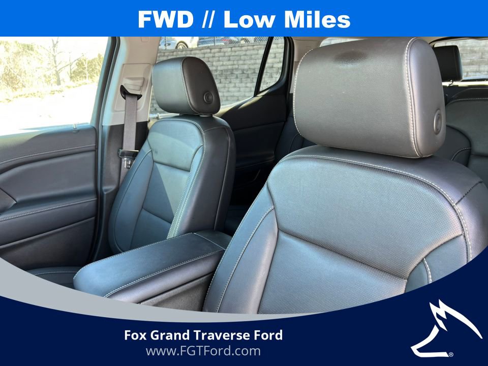 Used 2023 GMC Acadia SLT image 13