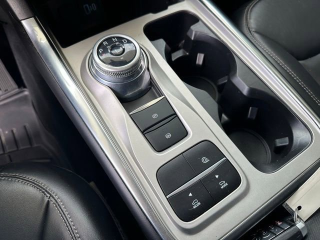 Certified 2022 Ford Explorer XLT w/ Equipment Group 202A image 22