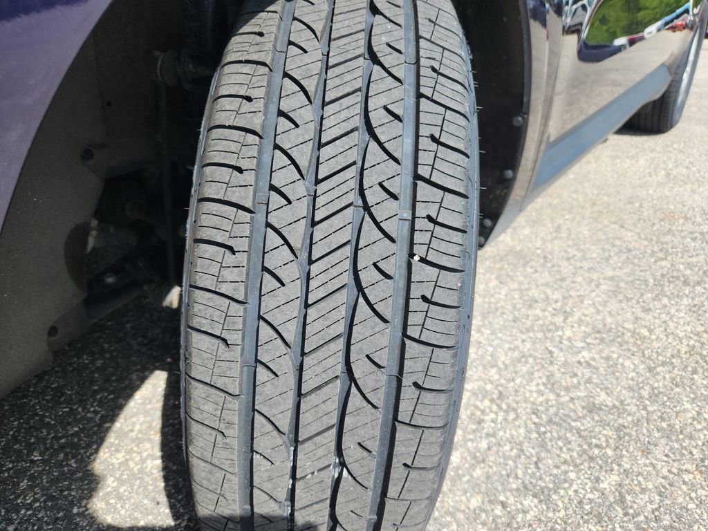 Used 2023 Kia Carnival LX image 43