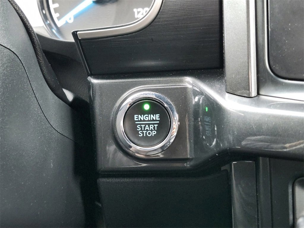 Certified 2022 Ford F150 XLT w/ Equipment Group 302A High image 24