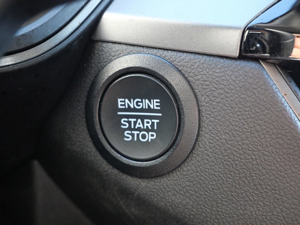 Certified 2024 Ford Escape Active AWD/4WD image 30