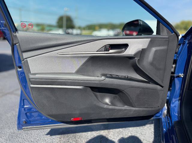 Used 2025 Toyota Camry LE FWD image 5