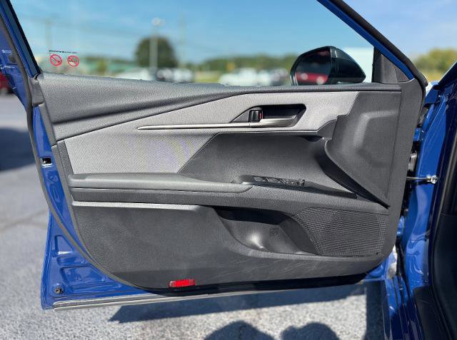 Used 2025 Toyota Camry LE FWD image 5