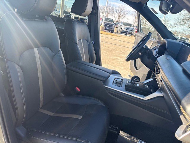 Used 2025 MAZDA CX-70 Plug-In Hybrid w/ Premium Plus image 38