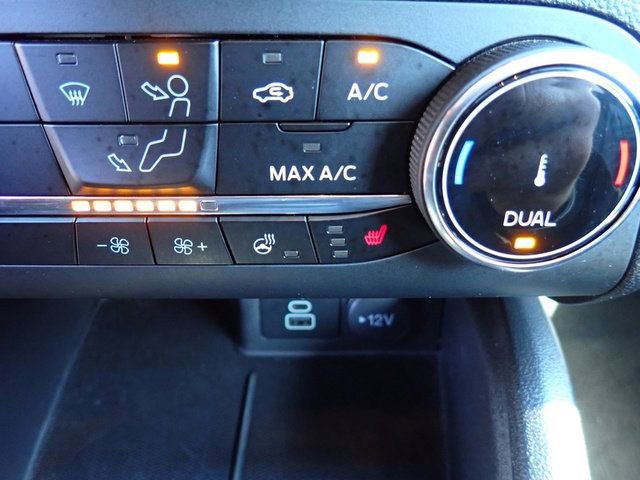 Certified 2025 Ford Escape ST-Line Select AWD/4WD image 26