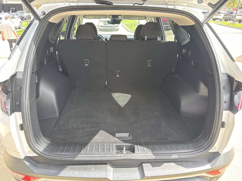 Used 2023 Hyundai Tucson SEL AWD/4WD image 10