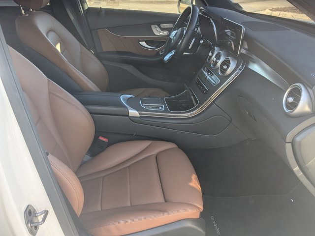 Used 2022 Mercedes-Benz GLC 300 4MATIC image 36