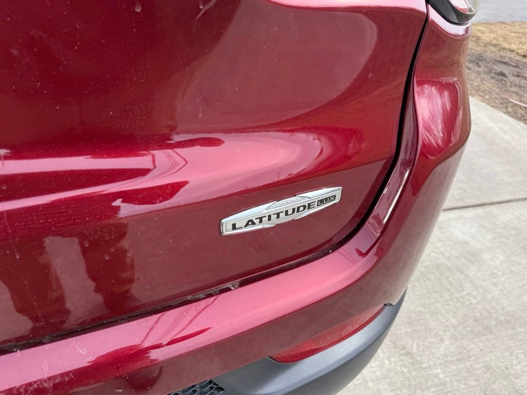 Used 2022 Jeep Compass Latitude w/ Sun and Sound Group image 19