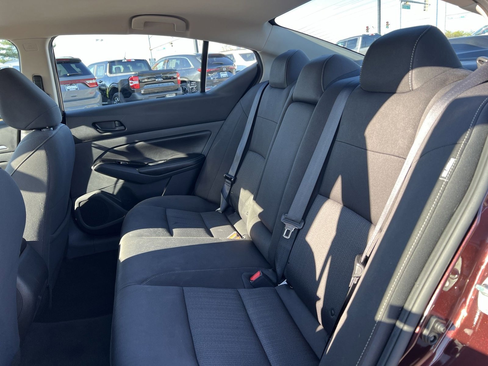 Used 2023 Nissan Altima 2.5 SV FWD image 23