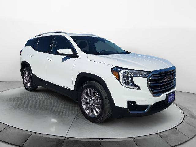 Used 2024 GMC Terrain SLT