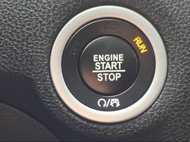 Used 2022 Chrysler 300 Touring w/ Sport Appearance Package image 28