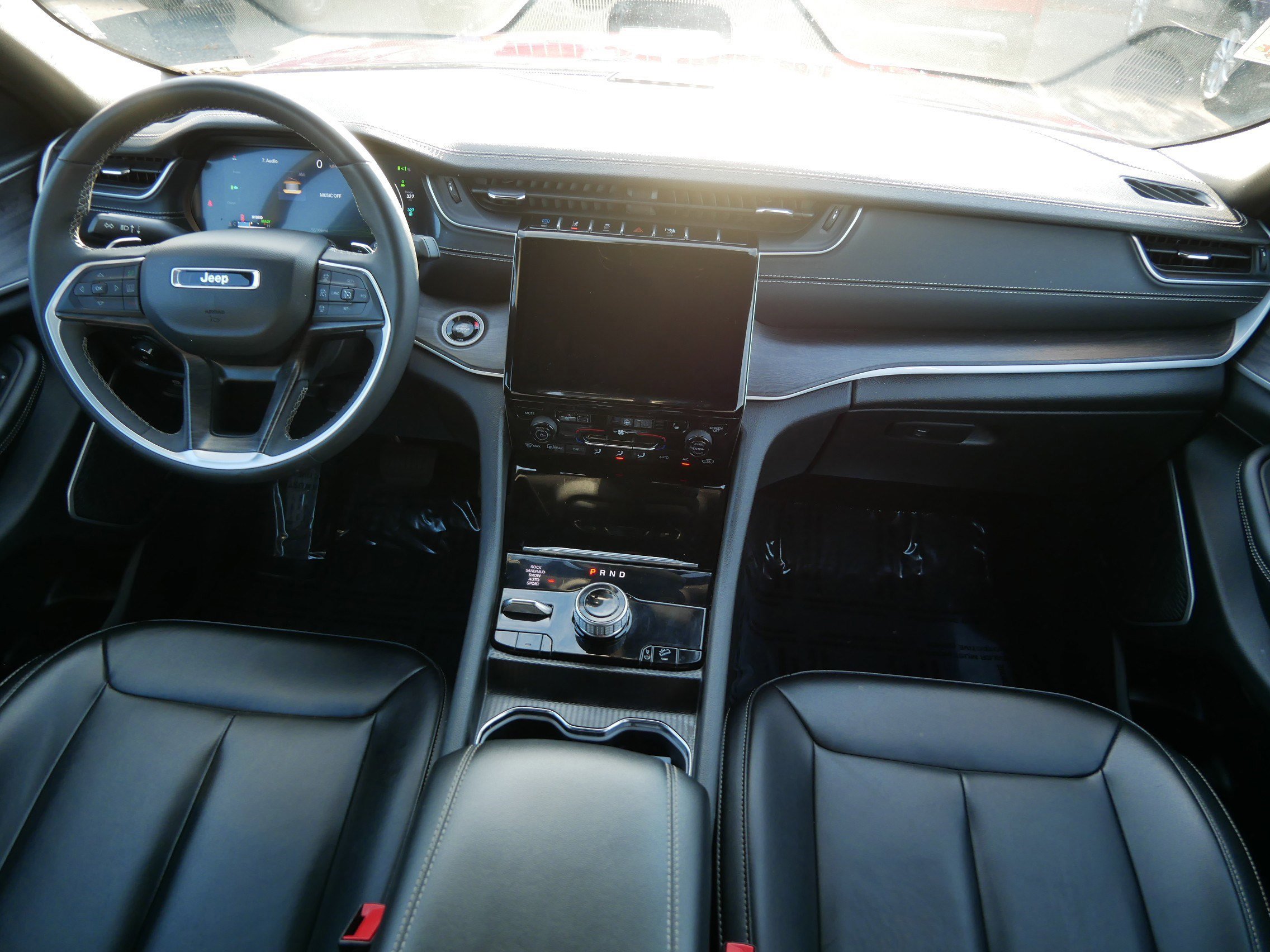 Used 2024 Jeep Grand Cherokee Limited 4xe image 10