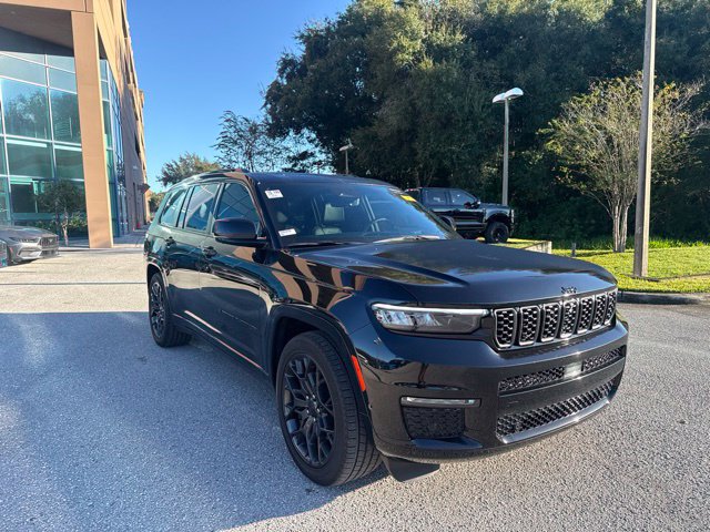 Used 2025 Jeep Grand Cherokee L Summit w/ Advanced Protech Group IV AWD/4WD image 10