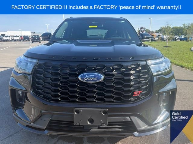 Certified 2025 Ford Explorer ST AWD/4WD image 4