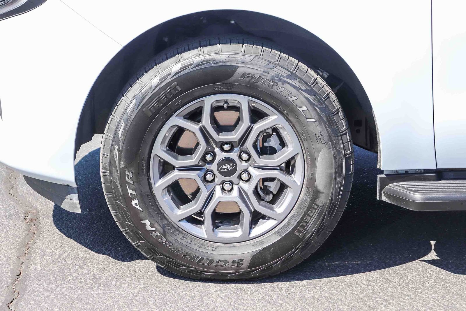 Certified 2025 Ford Expedition Active AWD/4WD image 9