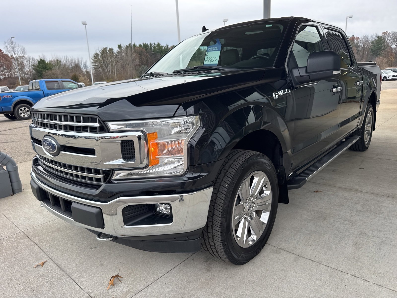 Certified 2019 Ford F150 XLT w/ Equipment Group 302A Luxury image 3