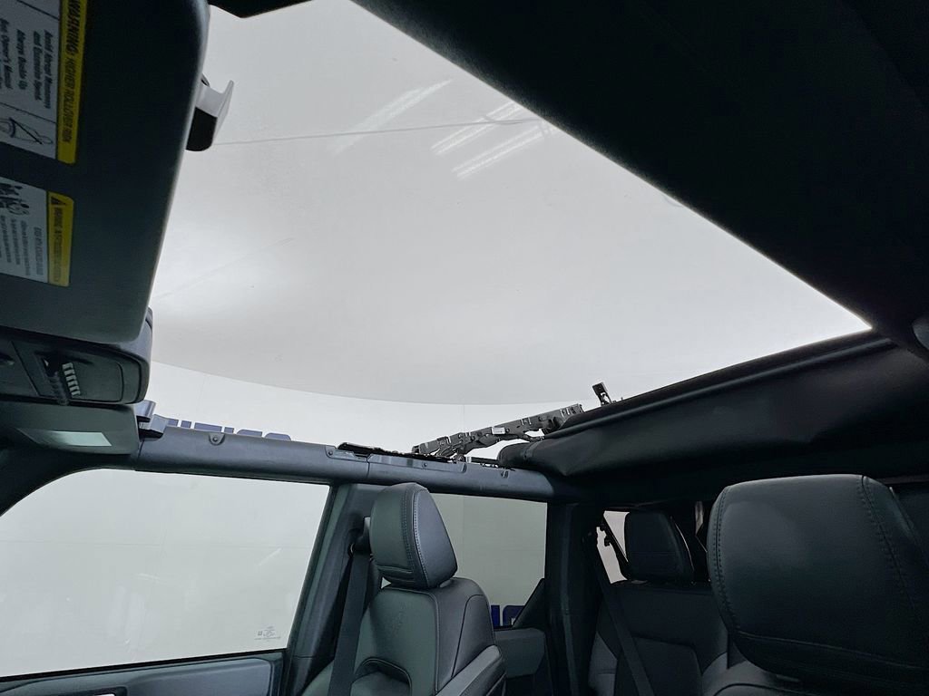 Certified 2024 Ford Bronco Black Diamond image 17