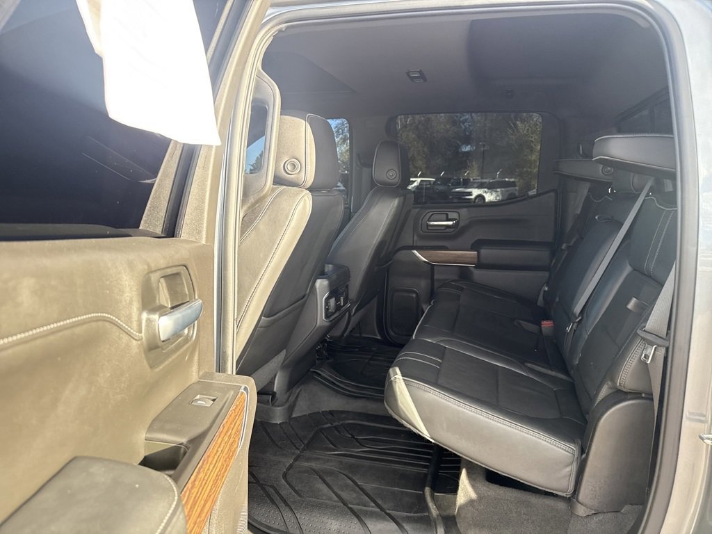 Used 2020 Chevrolet Silverado 1500 High Country w/ Technology Package image 17