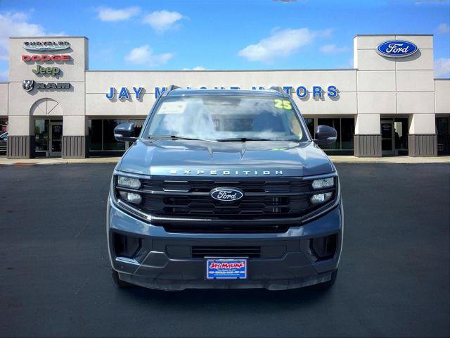 Certified 2025 Ford Expedition Max Active AWD/4WD image 6