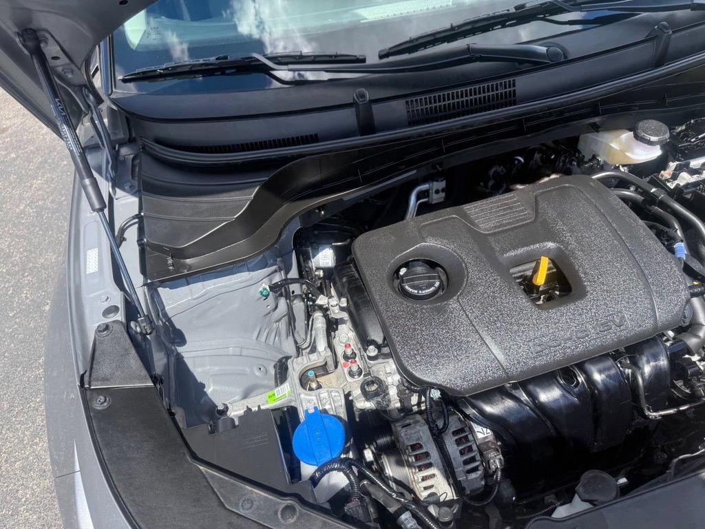 Used 2025 Kia Soul LX w/ LX Technology Package FWD image 52
