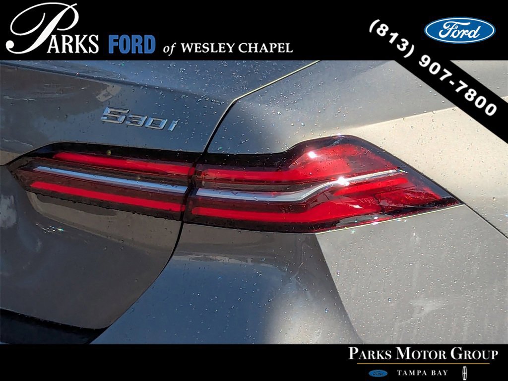Used 2025 BMW 530i xDrive w/ Premium Package image 8