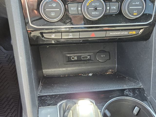 Used 2018 Volkswagen Atlas SEL Premium image 26