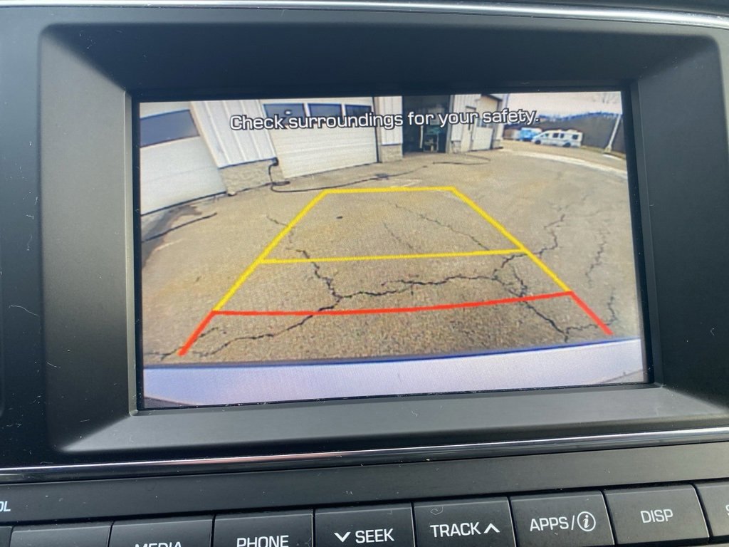 Used 2017 Hyundai Elantra SE image 26