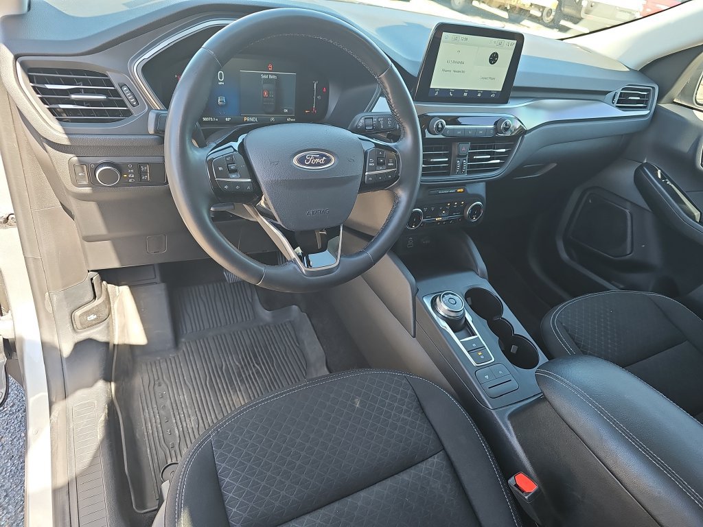 Certified 2024 Ford Escape Active w/ Cold Weather Package FWD image 16