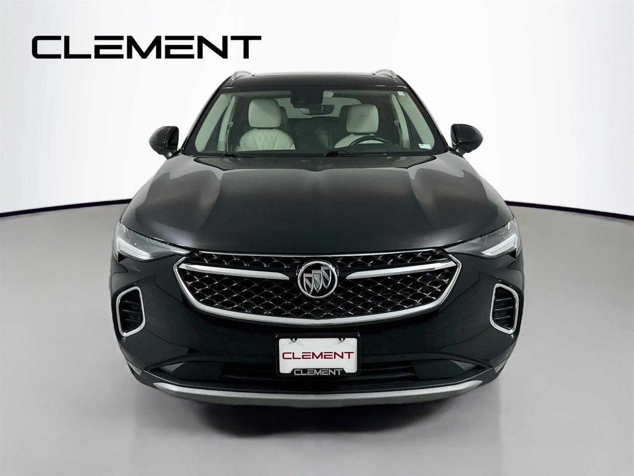 Used 2022 Buick Envision Avenir w/ Technology Package II AWD/4WD image 3