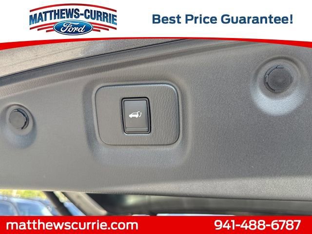 Used 2019 Nissan Pathfinder SL w/ Rock Creek Edition image 15