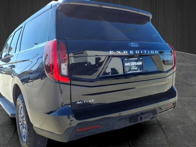 Certified 2025 Ford Expedition Active image 4