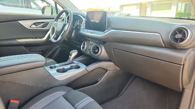 Used 2024 Chevrolet Blazer LT image 32