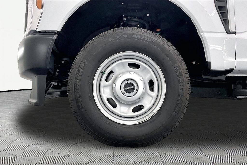 Certified 2026 Ford F350 XL AWD/4WD image 9