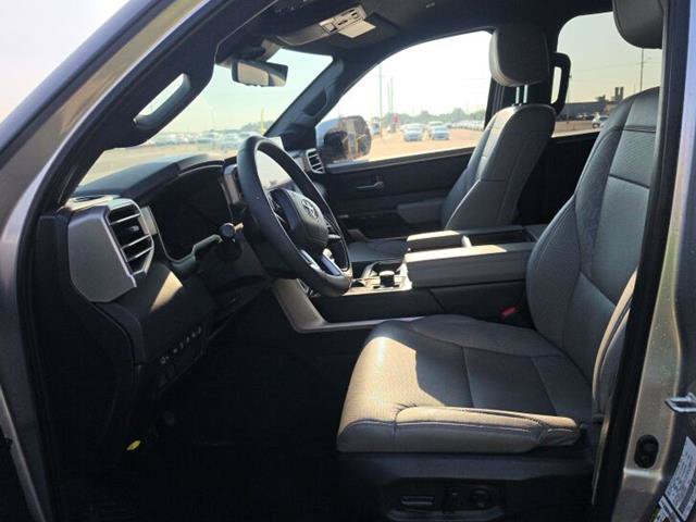 Used 2025 Toyota Tundra Limited AWD/4WD image 5