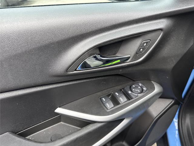 Used 2024 Chevrolet Trax RS w/ Driver Confidence Package image 24