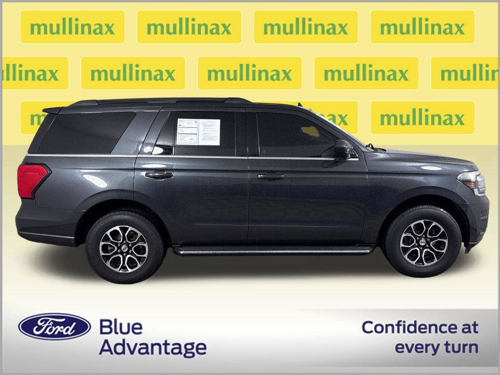 Certified 2022 Ford Expedition XLT AWD/4WD image 2