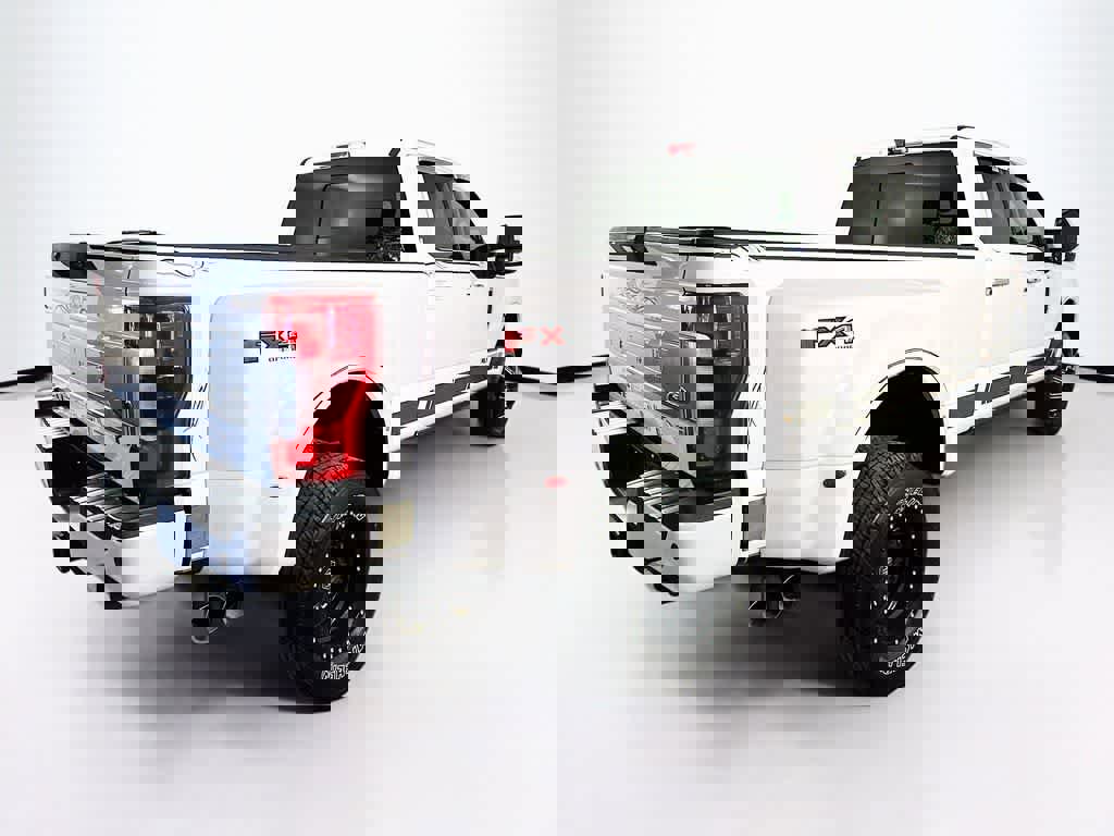 Certified 2018 Ford F350 Platinum w/ Platinum Ultimate Package image 24