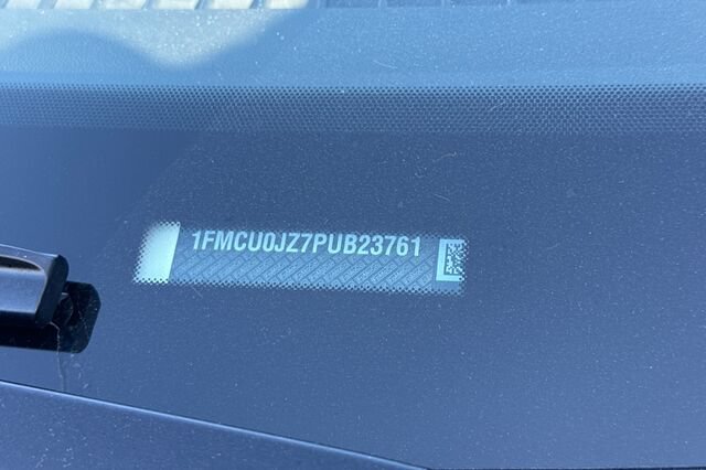 Certified 2023 Ford Escape Platinum FWD image 3