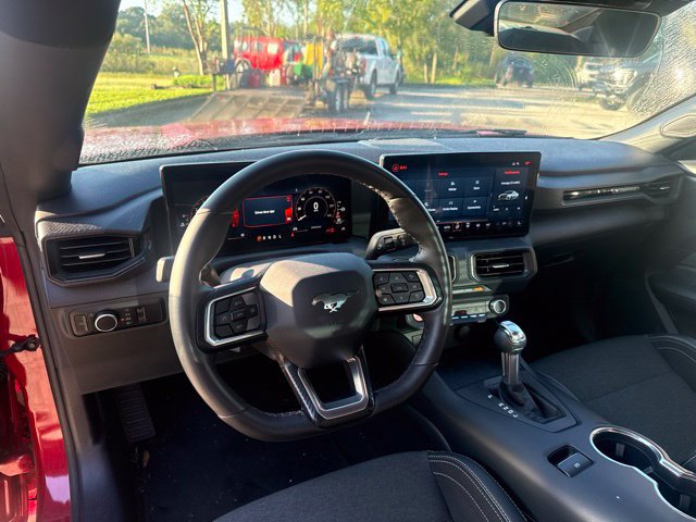 Certified 2024 Ford Mustang Coupe RWD image 12
