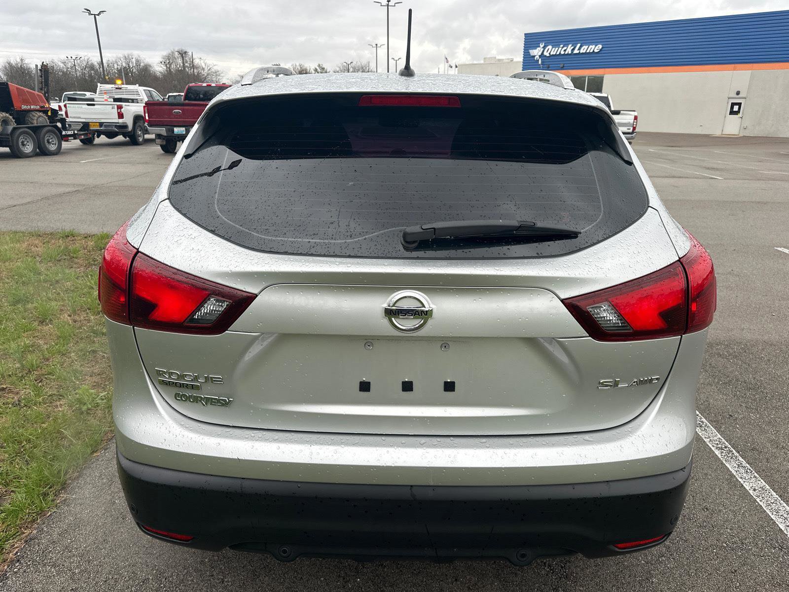 Used 2019 Nissan Rogue Sport SL w/ Premium Package image 3