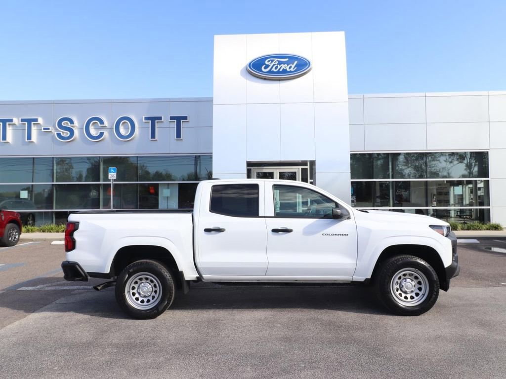 Used 2023 Chevrolet Colorado W/T image 6
