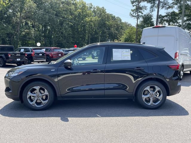 Certified 2025 Ford Escape ST-Line FWD image 26