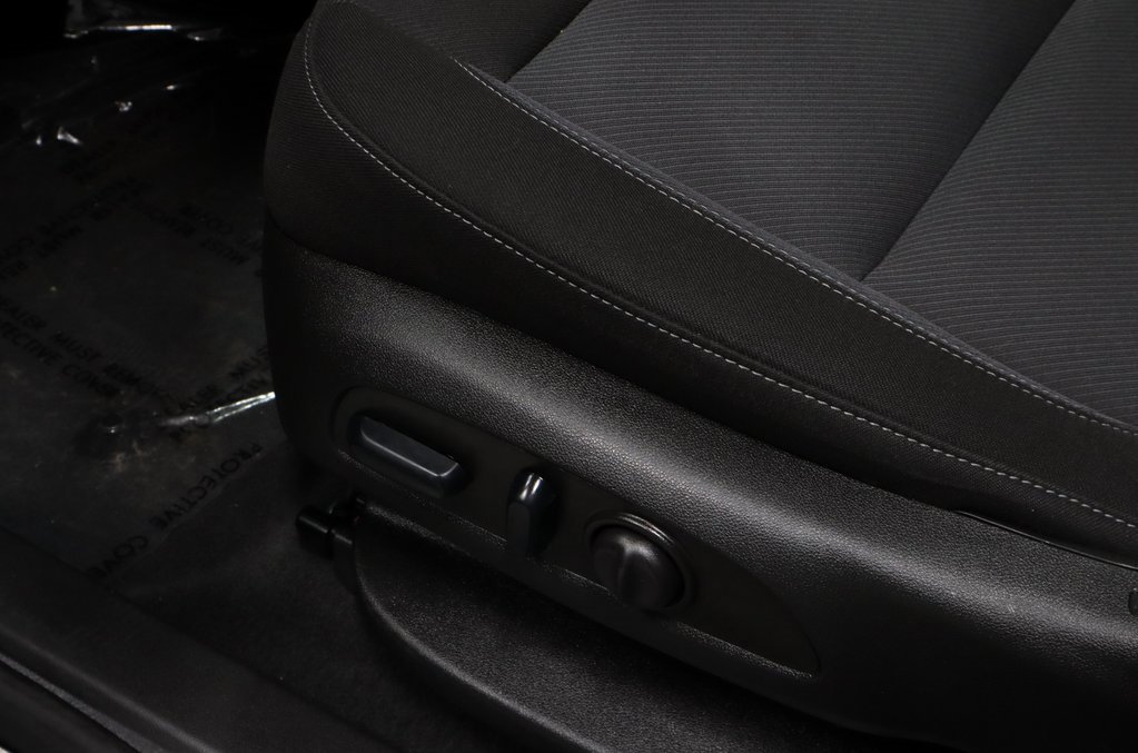 Used 2023 Chevrolet Blazer LT w/ Driver Confidence Package image 23