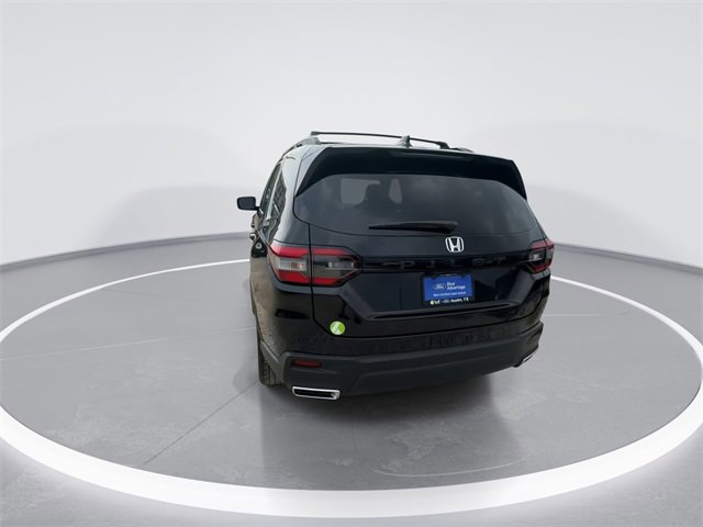 Used 2023 Honda Pilot Sport image 7