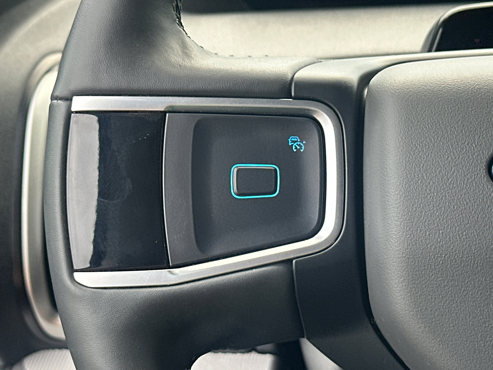 Certified 2025 Ford Expedition Active RWD image 25