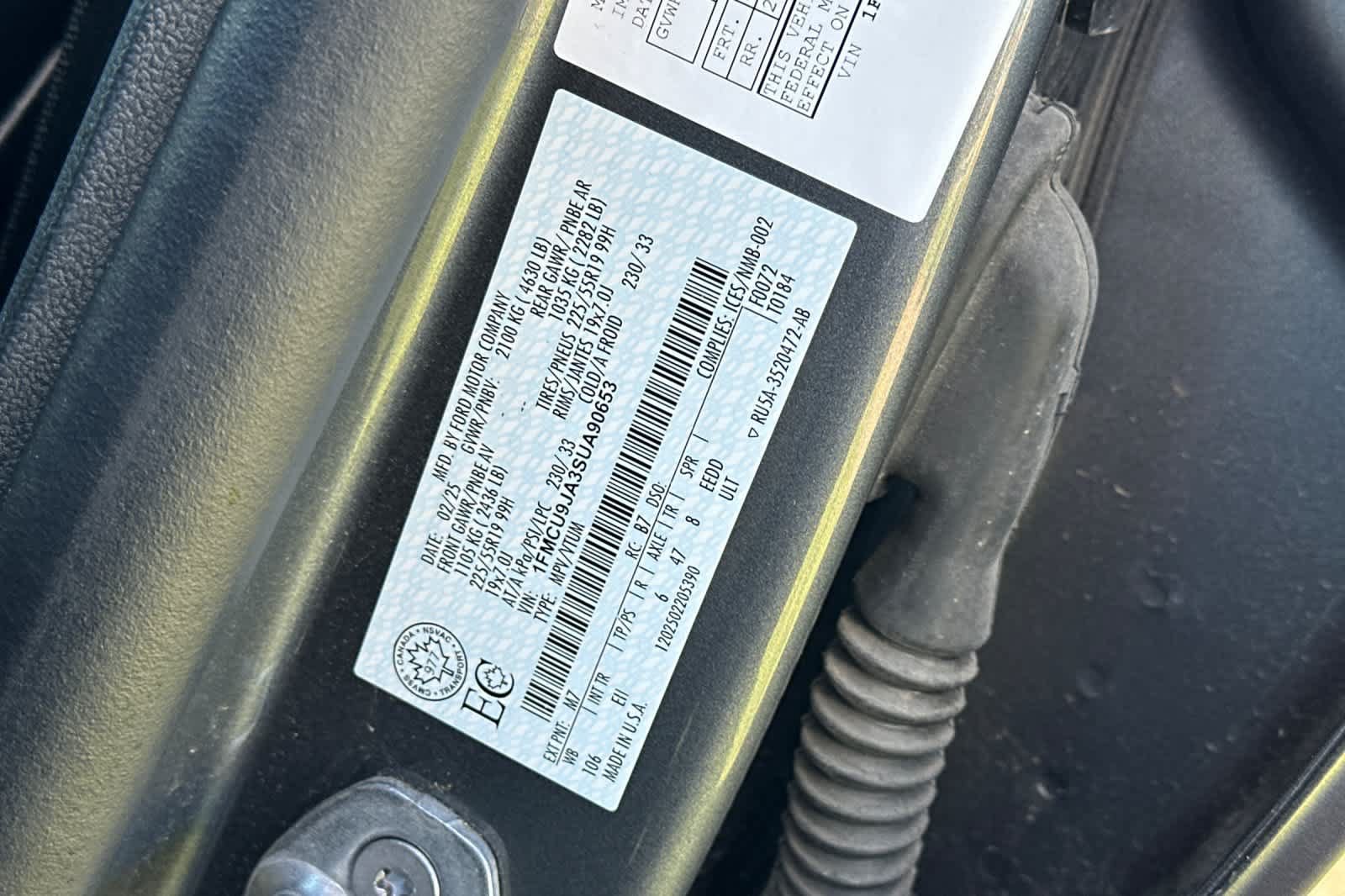 Certified 2025 Ford Escape Platinum AWD/4WD image 29