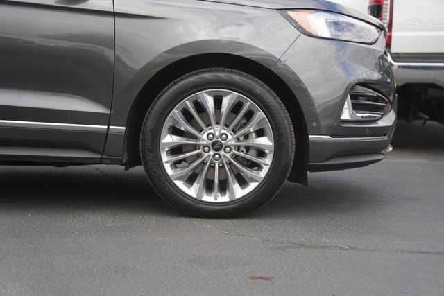 Certified 2020 Ford Edge Titanium w/ Equipment Group 301A image 4